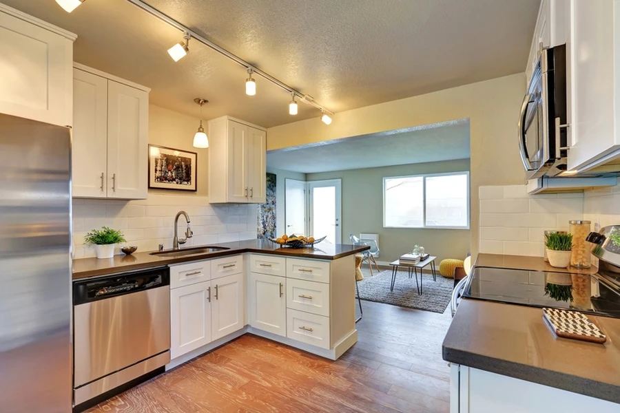 Choosing The Right Countertop Materials For Your Kitchen Remodel in Hayward, CA Choosing The Right Countertop Materials For Your Kitchen Remodel in Hayward, CA